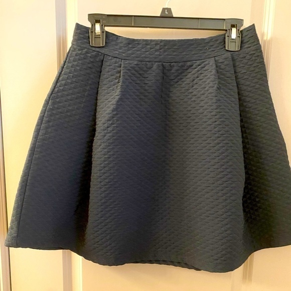 Nwot  VILA Clothes-black skirt- Vimounta style- medium made in turkey - Picture 1 of 6